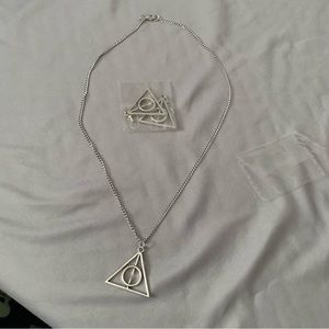 NWOT Harry Potter Deathly Hallows Pendant Chain Necklace & Earrings Set Jewelry